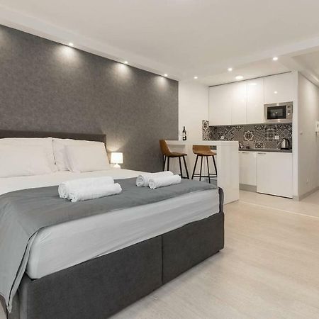 Penthouse "Sky 17" S Balkonom I Besplatnim Parkingom Apartment ซาเกร็บ ภายนอก รูปภาพ